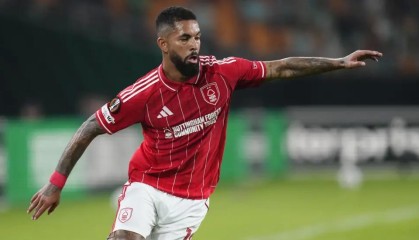 开云体育-记者：切尔西也对道格拉斯-路易斯感兴趣，但球员更想回维拉